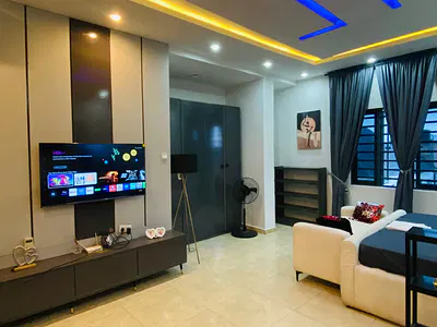 Luxury 1-Bedroom Flat with Excellent Facility