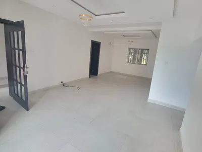 Spacious and Standard 3 Bedroom Flat