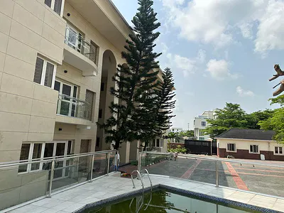 Luxury 4 Bedroom Flats with BQ