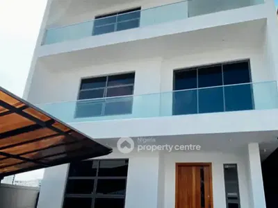 A 5 Bedroom Duplex