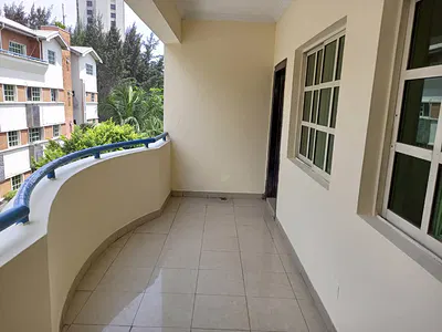 Luxury 3 Bedroom Apartment with a Room BQ
