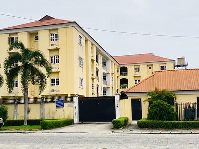 Well Fitted 3 Bedroom Apartment