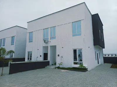 Amazing 3 Bedroom Semi-Detached Duplex