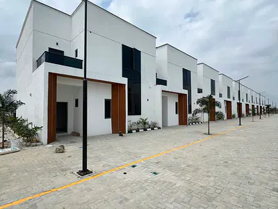 Three Bedroom Terrace Duplex with BQ
