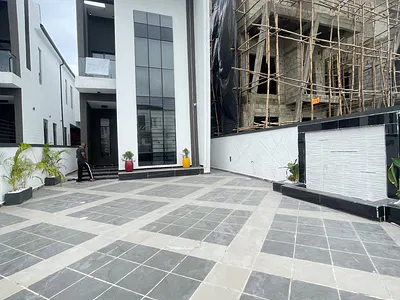Luxury 5 Bedroom Fully Detached Duplex with BQ & Swimming Pool