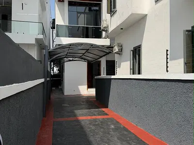 4 Bedroom Detached Duplex