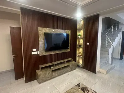 Well Furnished 3 Bedrooms Terraced Duplex with 2 Living Room