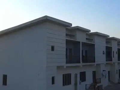 3 Bedrooms Terraced Duplex