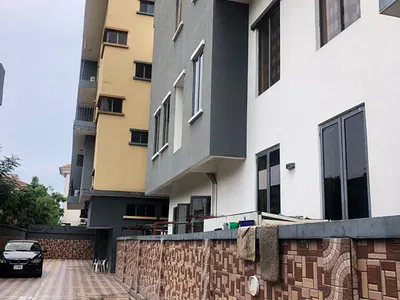 Luxury 3 Bedroom Furnished Apartment with a Room BQ