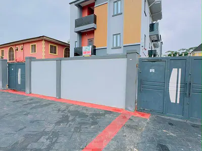 Spaciously Built 5 Bedroom Detached Duplex with BQ