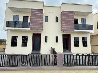 4 Bedroom & BQ Semi Detached Duplex