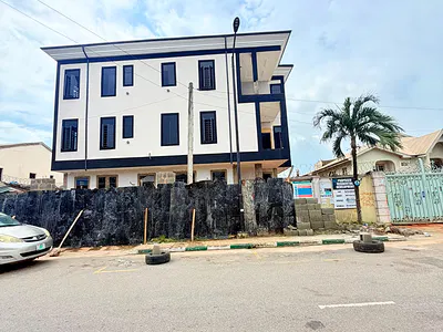 Magnificently Built 5 Bedroom Fully Detached Duplex with BQ