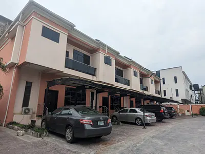 Exquisite 4 Bedroom Terraced Duplex