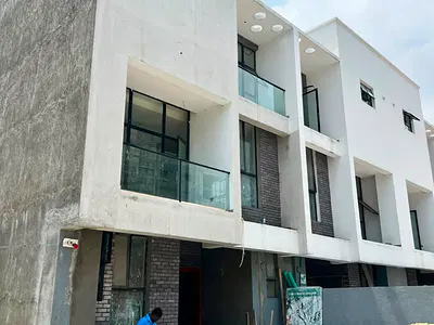 Well Built 2 Bedroom Apartment in a Secure Location