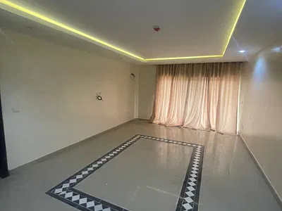 Lovely Spacious One Bedroom Apartment