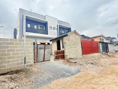 4 Bedroom Semi Detach