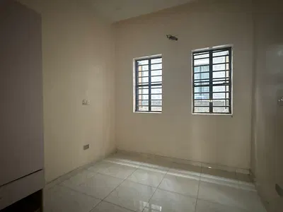 Exquisite Spacious Bedroom