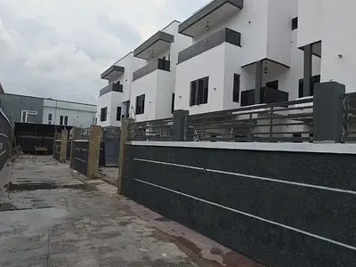 A Smart and Lovely Exquisite 4bedroom Duplex with BQ for Sale