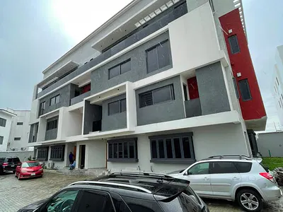 4 Bedroom Terraced Duplex with BQ