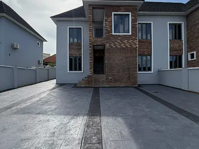 Luxury 4 Bedroom Gated Semi Detached Duplex, BQ