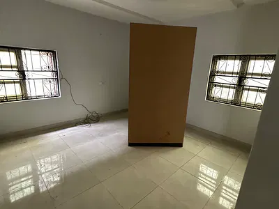 Brand New Room Self Contain Apartment (Shares Kitchen)