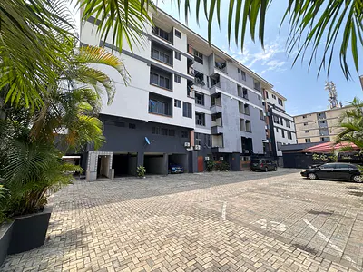 Luxury 4 Bedroom Maisonette with BQ