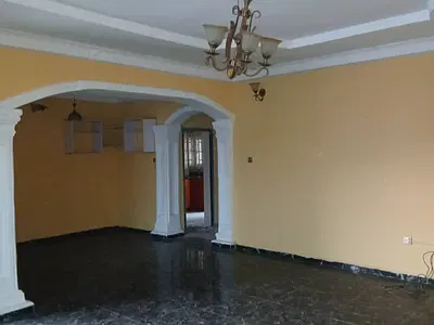 Massive Exquisite 3 Bedroom Apartment All Room Ensuit