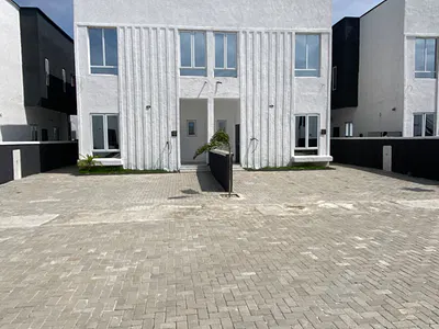 Luxury 3 Bedroom Semi Detached Duplex with Gym and Football Pitch