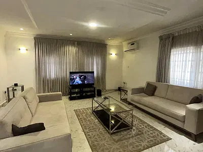 5 Bedroom Detached