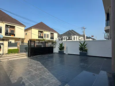 5 Bedroom Fully Detached Duplex with BQ and Swimming Pool