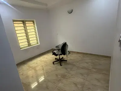Beautiful 2 Bedroom Terrence Duplex