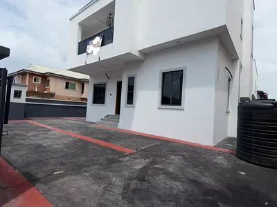 Very Spacious 5 Bedroom Detached Duplex +2 BQ + Swimming Pool + Space