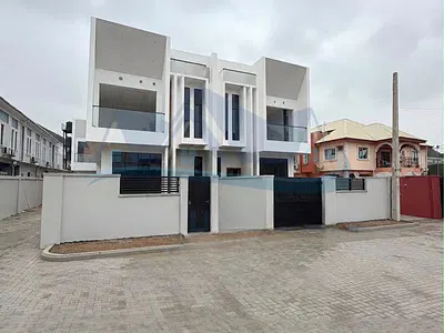 Exquisitely Built 4 Bedroom Semi Detached Duplex