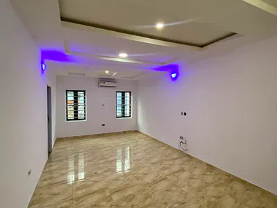 Luxury 3 Bedroom Flat