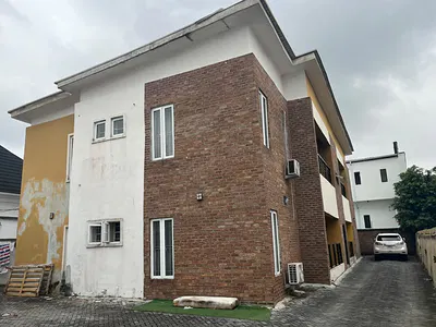 Spacious 2 Bedroom Flat
