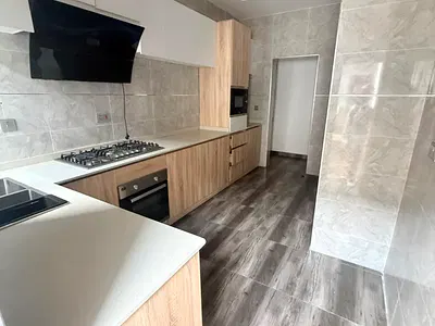 Well Maintained 3bedrooms Apartment