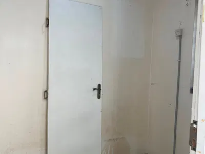 Single Room BQ Upstairs Wit Personal Kitchen, Stable Power in a Court