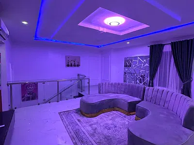 Luxury 5 Bedroom Apartment with Excellent Finishes