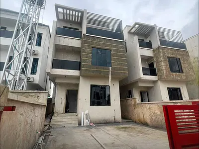 Elegant 5 Bedroom Fully Detached Duplex with Premium Features