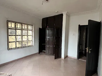 Spacious 2 Bedroom Apartment