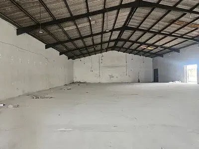 Well-Positioned 300SQM2 Warehouse
