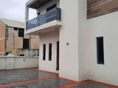 A 4 Bedroom Duplex