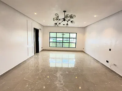 Clean 2 Bedroom Apartment