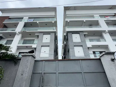 Clean 2 Bedroom Apartment