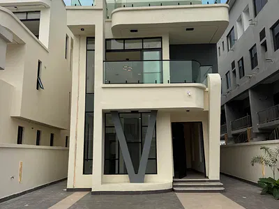 Contemporary 5 Bedroom Detached Duplex with Pool, Cinema & BQ