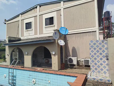 Well Maintained Corner Piece 2 Unit 4 Bedroom Duplex with 3room BQ