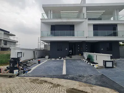Beautiful 5bedroom Semi Detached House with 3rooms BQ at Ikate
