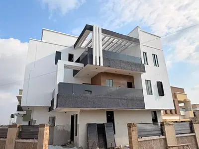 Fully Detached 4-Bedroom Penthouse with BQ.