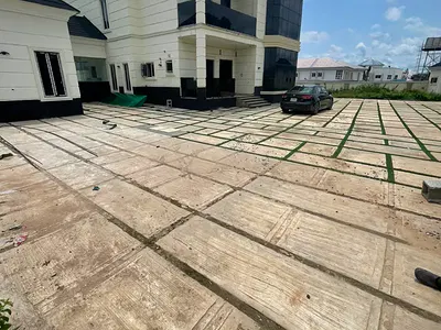 5 Bedroom Duplex +BQ