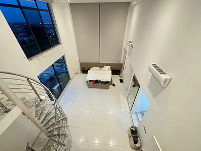 High-End 4 Bedroom Penthouse